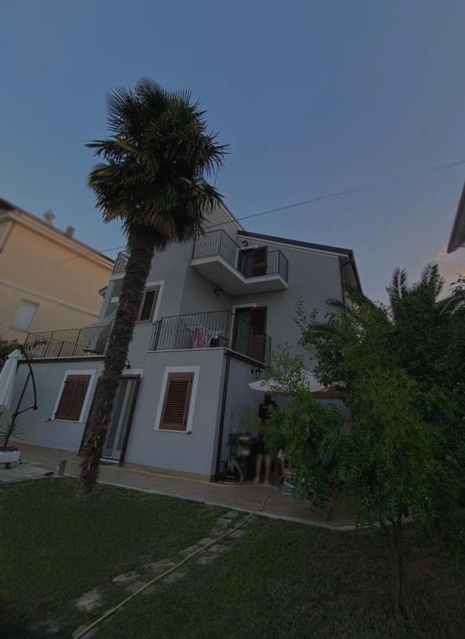 Dimora Il Campanile Bed & Breakfast Chieti Ngoại thất bức ảnh